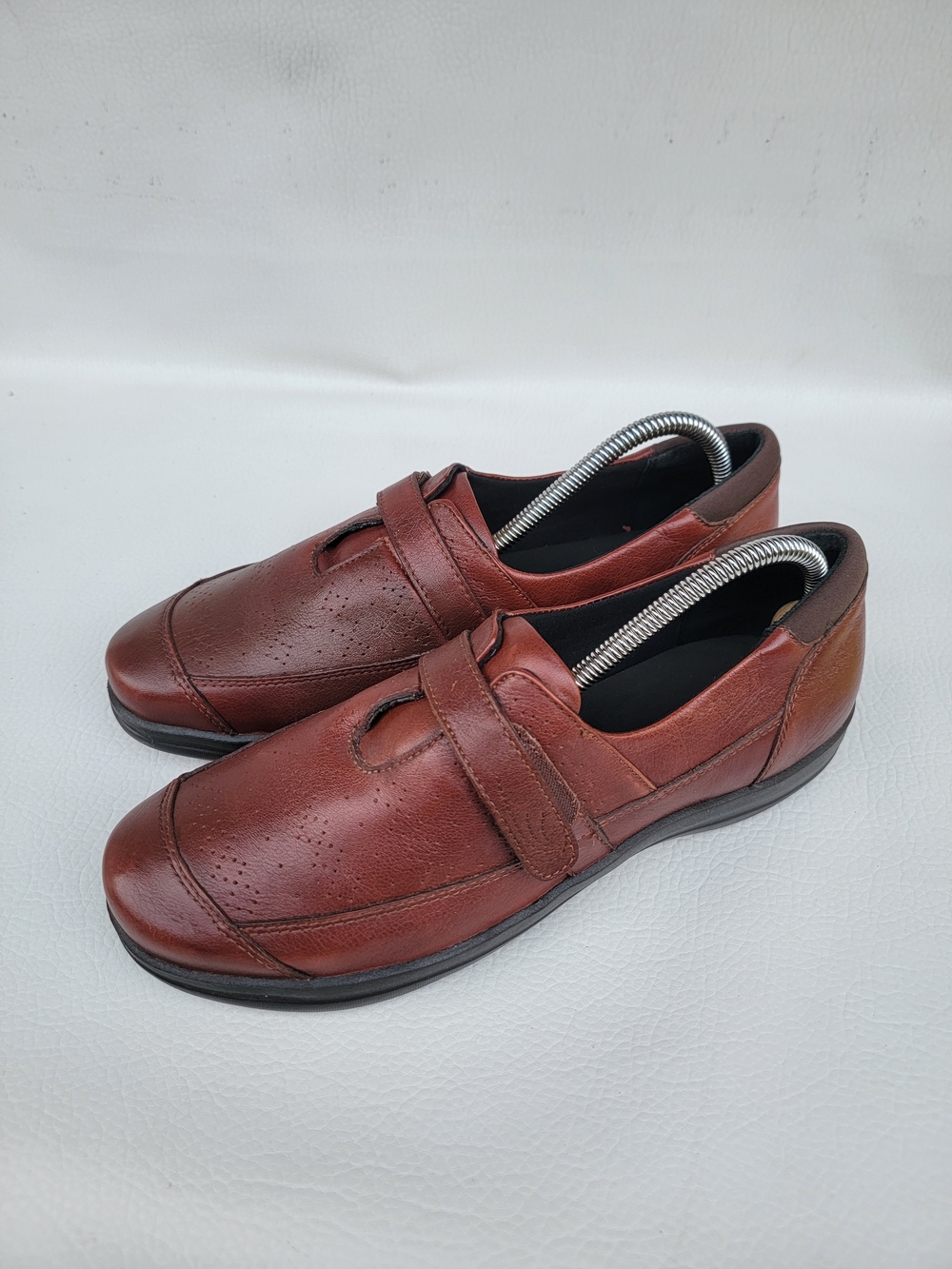 Apex Women's Brown Leather Slip-On Comfort Loafers